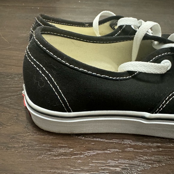 Vans Authentic Shoe. Size 7. Color Black. - Picture 10 of 15